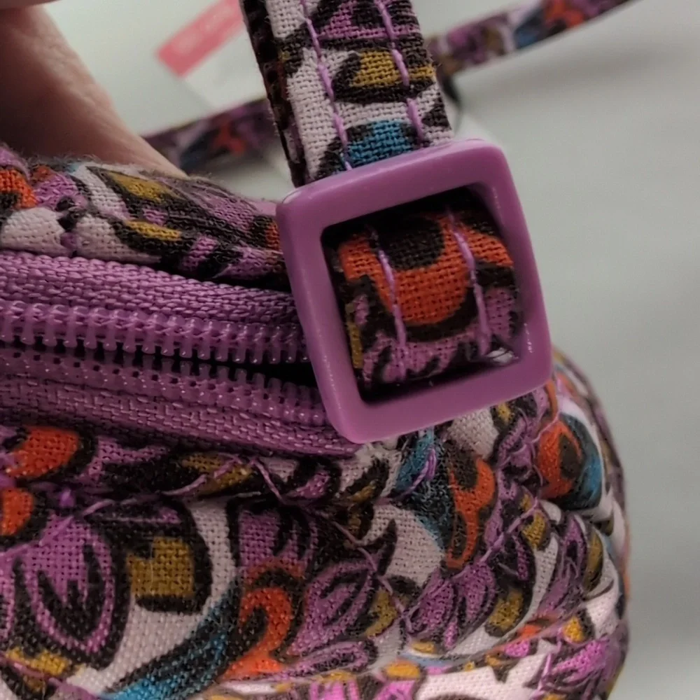 Vera Bradley Outlet Camera Bag Crossbody in Scaevola Fan